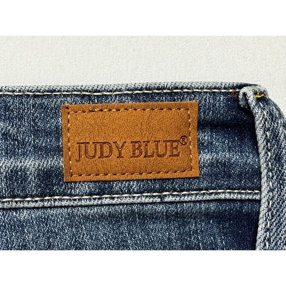 Judy Blue Women's Distressed Straight Fit Stretch Denim Jeans - Size 1 (25x25.5) - Picture 6 of 9